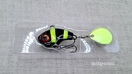 Блесна тейл-спиннер Columbia LITTLE BOMB 28гр цвет 014