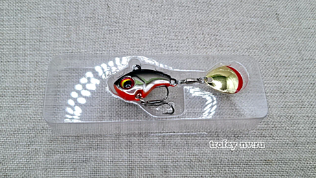 Блесна тейл-спиннер Columbia LITTLE BOMB 14гр цвет 020